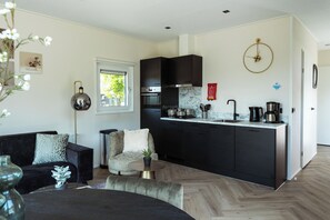 Interior - Kaag Villas: charming 2-bedroom chalet #320 by peaceful canals amid Dutch nature (Warmond)