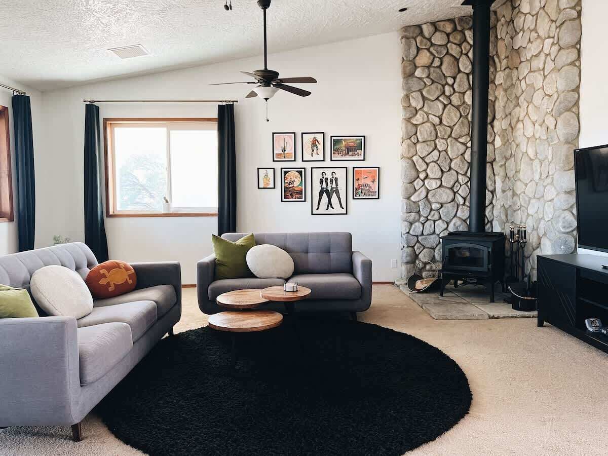 TV, fireplace, video games, offices