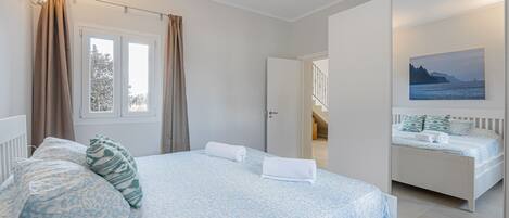 4 bedrooms, free WiFi, bed sheets