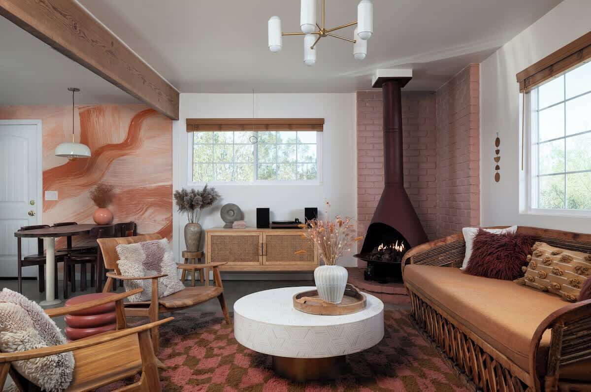 TV, fireplace, offices