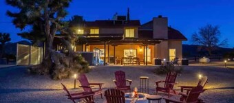 The Lodge • Walk into Joshua Tree Park, Huge Spa