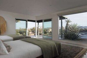4 chambres, fer et planche à repasser, Wi-Fi, draps fournis