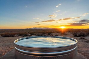 Outdoor spa tub - Noetic House • New Home with Gorgeous Views, Spa (Joshua Tree)