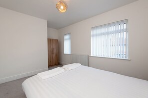 2 Schlafzimmer, Bügeleisen/Bügelbrett, WLAN, Bettwäsche