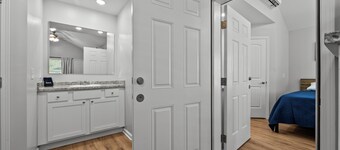 "Pecan" Cottage Reidsville Georgia