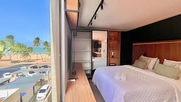 Quarto triplo | Ferros/tábuas de passar roupa, Wi-Fi de cortesia