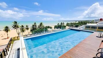 Quarto triplo | Piscina | Piscina externa