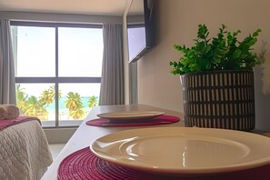 Triple Room | Dining - Infinity At The Sea (João Pessoa)