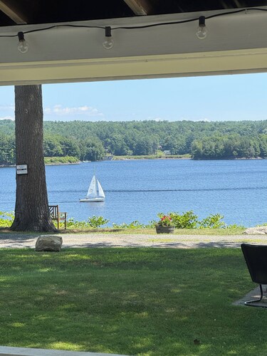 Lakeside Escape Peaceful View, swimming , relaxation