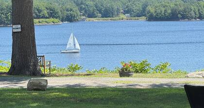 Lakeside Escape Peaceful View, swimming , relaxation