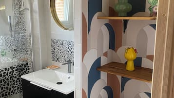 Classic Double Room | Bathroom