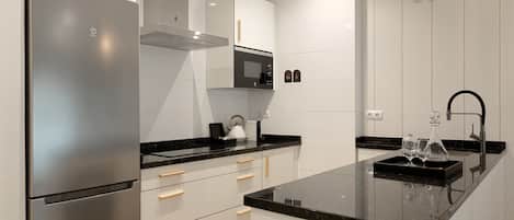 Fridge, microwave, oven, dishwasher