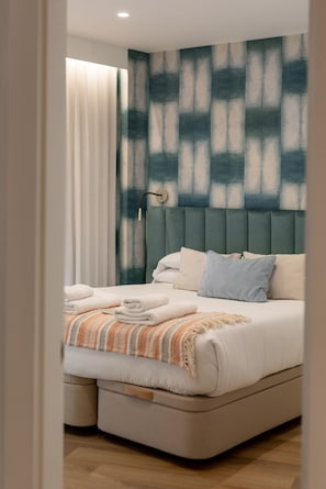 1 bedroom, iron/ironing board, free WiFi, bed sheets - Souvirón de Torres I (Málaga)