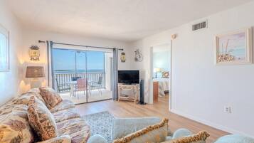 Condo, Multiple Beds (Carlos Pointe #233) | Living area