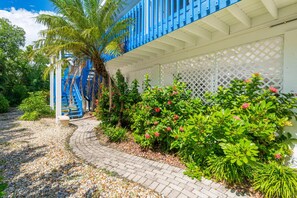 House, Multiple Beds (Flamingo Bayou B Right Side) | Property grounds - Flamingo Bayou A (Fort Myers Beach)
