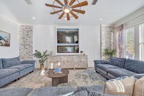 Smart TV, chimenea, videojuegos y reproductor de DVD 