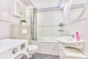 Hair dryer, towels, soap, toilet paper - Ida - Bergheim near Cologne (Bergheim)