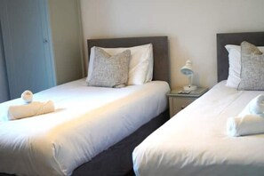 2 bedrooms, WiFi, bed sheets