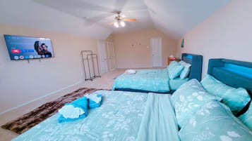 5 habitaciones, tabla de planchar con plancha, wifi y ropa de cama