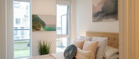 1 bedroom, internet, bed sheets