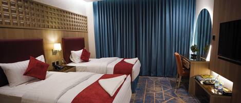 Phòng 2 giường đơn Tiêu chuẩn, 2 giường đơn | Két bảo mật tại phòng, khu vực làm việc phù hợp cho laptop