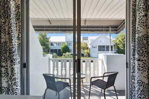 Interior - The Pirate's Mermaid near beach, sleeps 4 (St Simons Island)