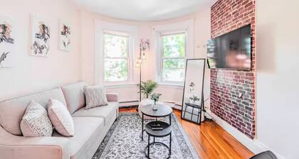 King Bed 3 min > Washington Sq 1 min >T