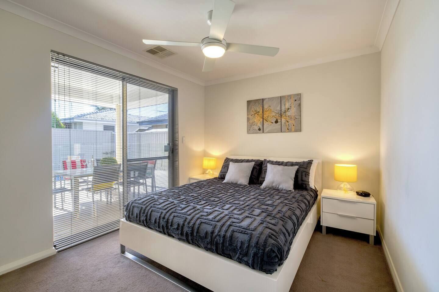 Desk, iron/ironing board, travel cot, WiFi