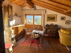 Dining - 360-DEGREE PANORAMIC ATTIC IN THE PEARL OF THE DOLOMITES (Cortina d'Ampezzo)