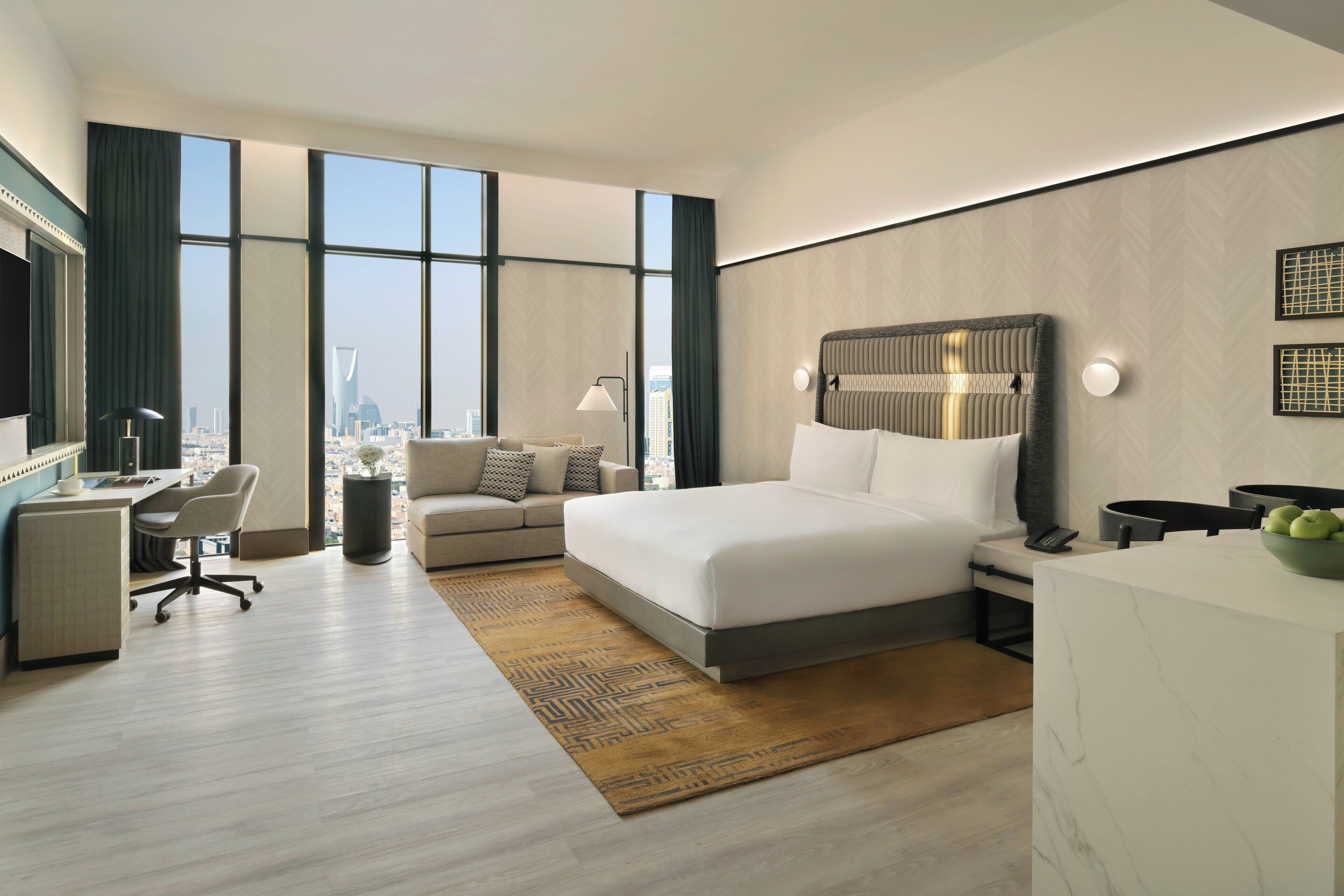 Minibar, in-room safe, individually decorated, individually furnished