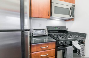 公寓 | 1 間臥室、網路服務