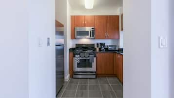 Apartment, Smoking | 2 bedrooms, Internet