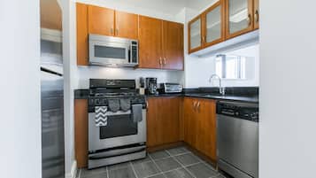 Apartment, Smoking | 2 bedrooms, Internet