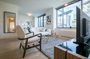 Apartment | 2 bedrooms - Bright 2 Bedrooms 2 Bathrooms Unit With Balcony (New York)