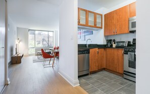 House | 1 bedroom - Beautiful 1 Bed Fully Furnished Apartment (New York)