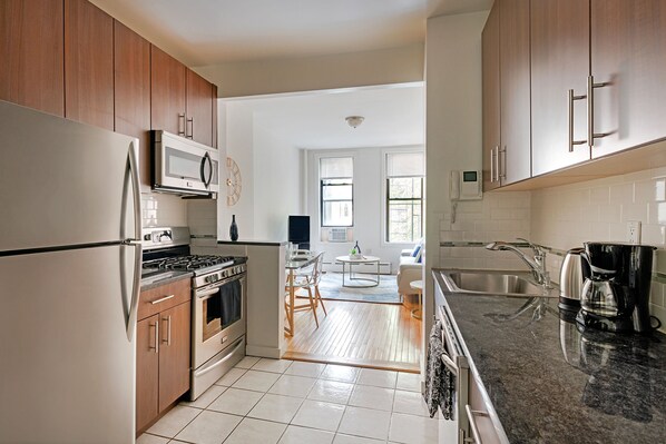 Apartment | 1 bedroom, Internet - Prime Upper West Side Location 1 Bedroom Apt (New York)