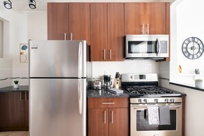 Apartment | 1 bedroom, Internet - Contemporary 1 Bedroom Apartment in NYC (New York)