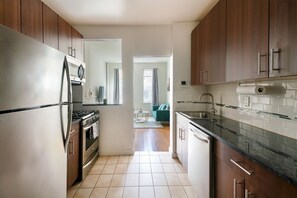 Apartment | 1 bedroom, Internet - Contemporary 1 Bedroom Apartment in NYC (New York)