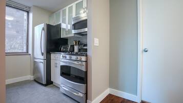 Apartemen | 2 kamar tidur dan internet