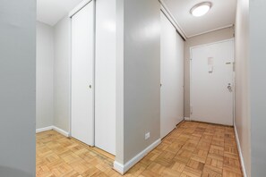 公寓 | 1 間臥室、網路服務