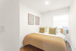 Apartment | 3 bedrooms, Internet - Luxury 3 Bedroom 2 Bath Apartment in Prime Location of NYC (New York)