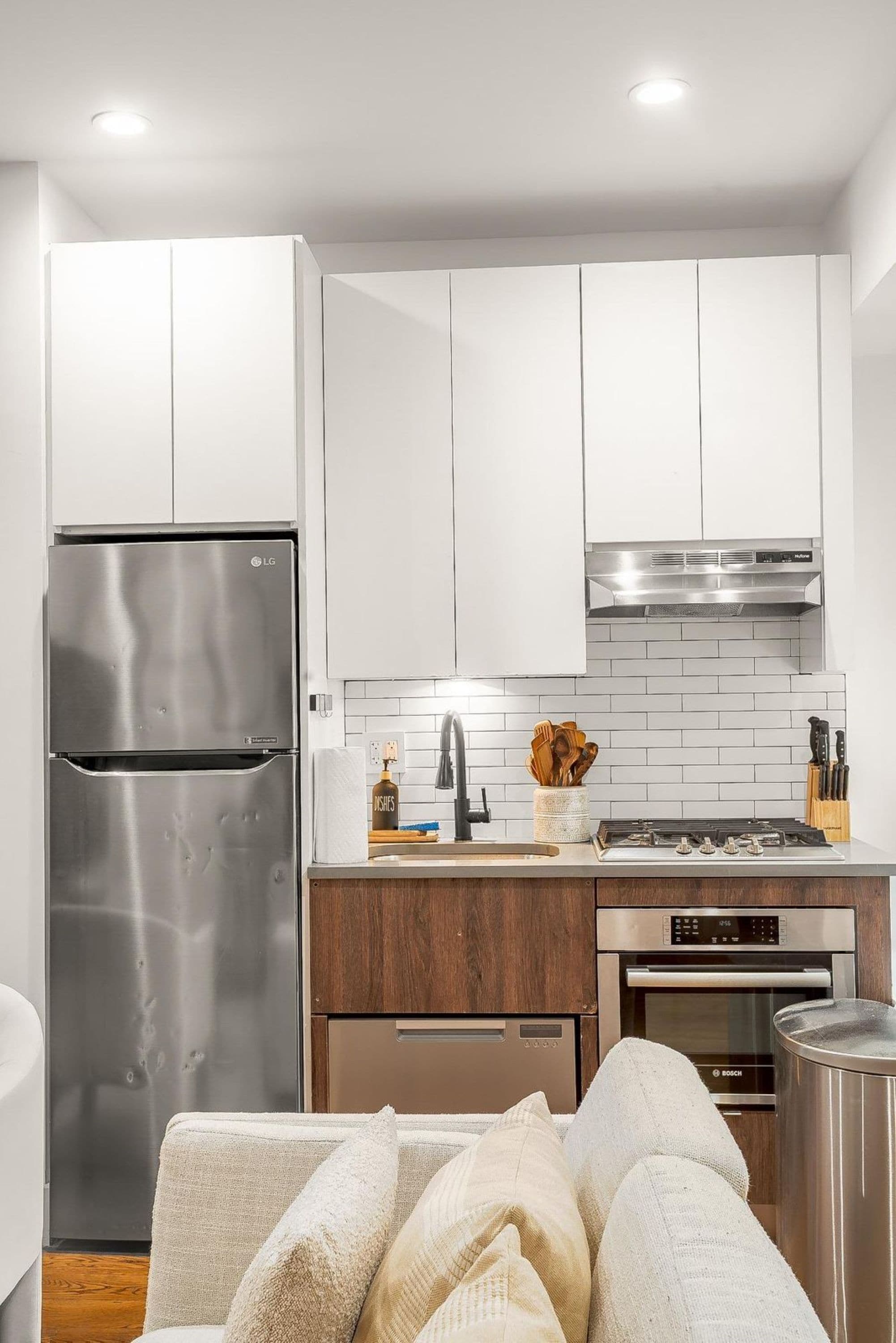 Apartemen | 3 kamar tidur dan internet