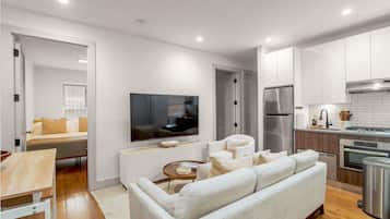 Apartemen | 3 kamar tidur dan internet