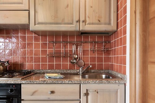 Private cottage at ground floor, in an exclusive and secluded location, 35 square meters, ideal for 4 guests.It comprises a cozy living room with a sofa bed, fully equipped kitchenette, a double bedroom and a bathroom with shower.A splendid terrace with 