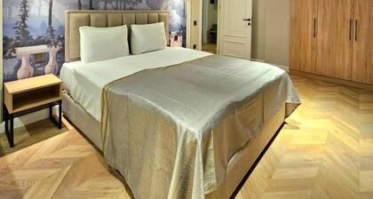 Luxury City Apart Hotel