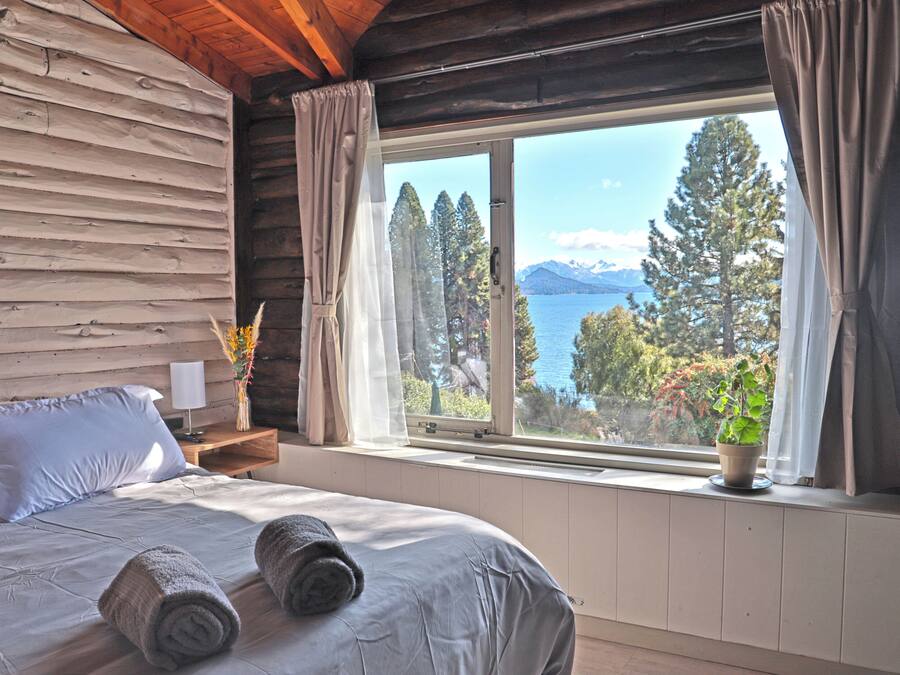 Standard Double or Twin Room, Lake View | In-room safe, blackout drapes, free WiFi