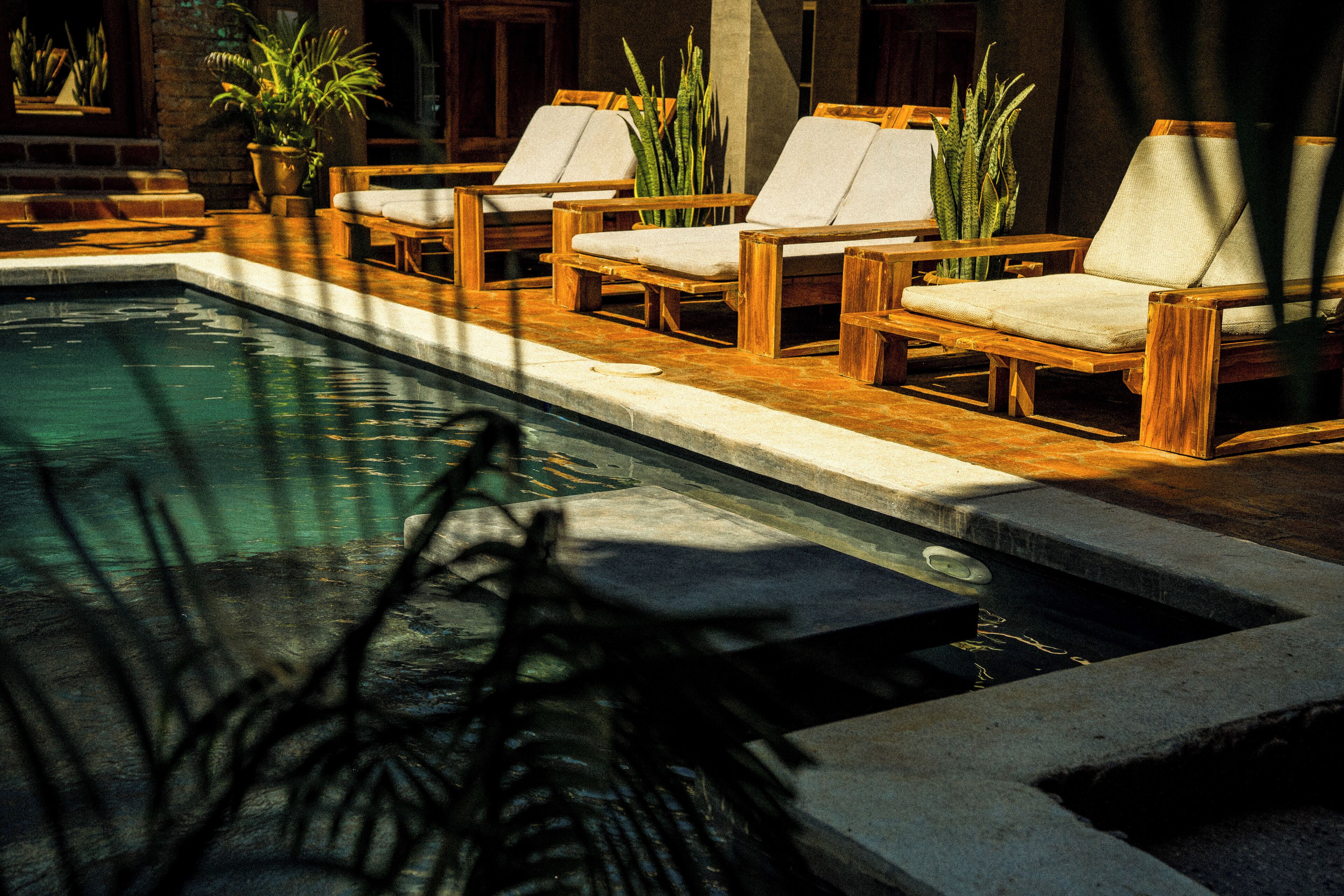 Una piscina cubierta