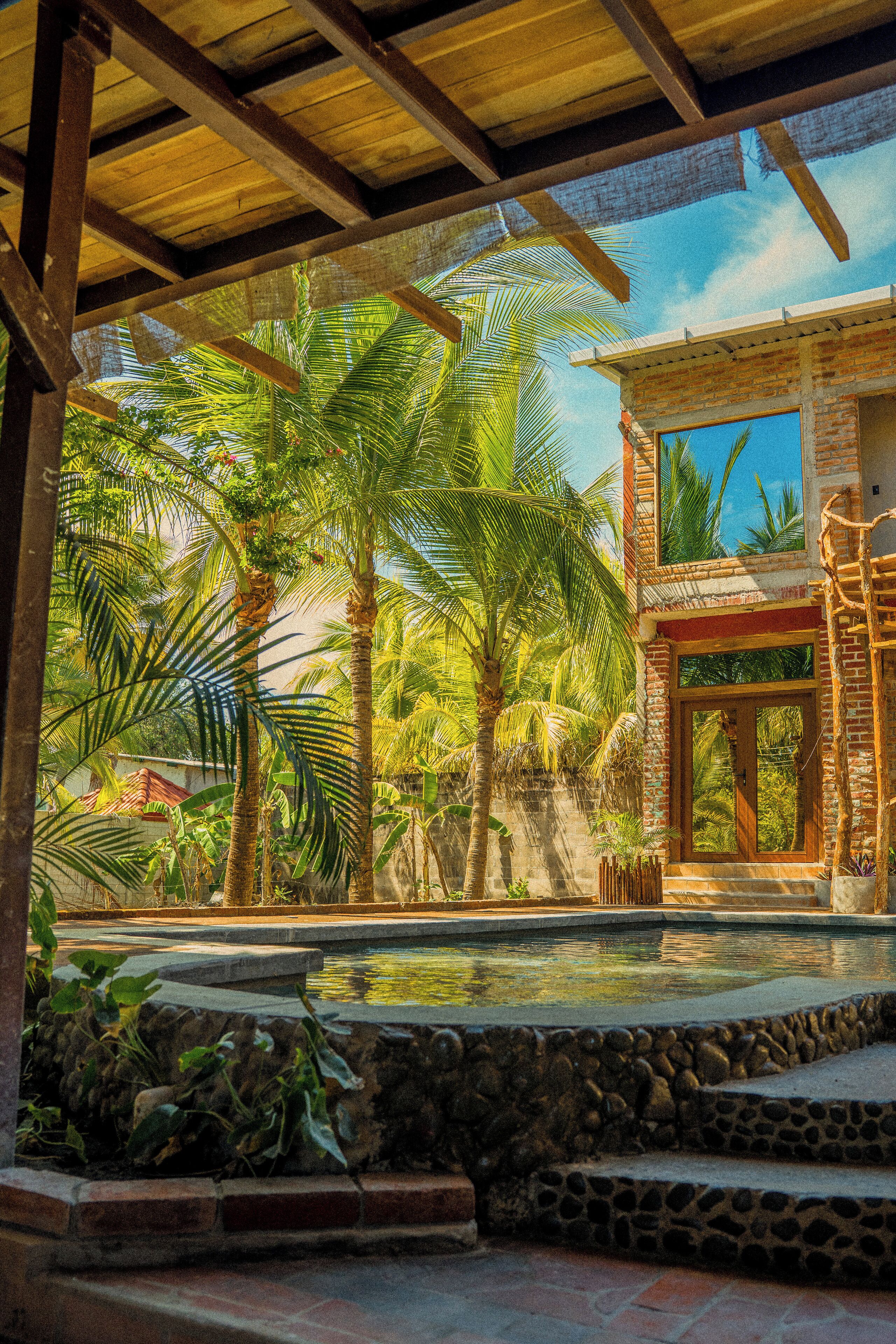 Una piscina cubierta