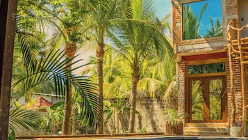 Una piscina cubierta