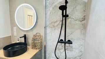 Hair dryer, towels